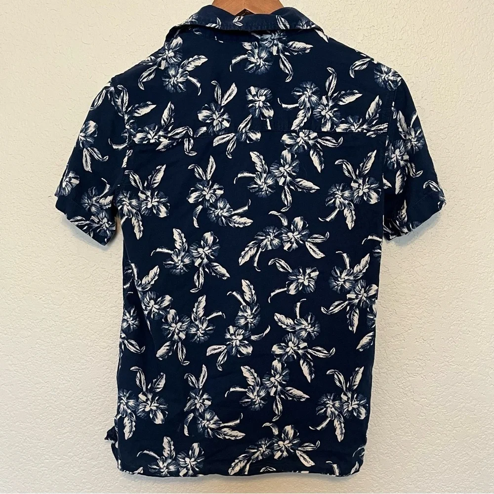 Old Navy Navy & Whote Floral Short-Sleeve Button-Up Shirt Boys X-Large 14-16